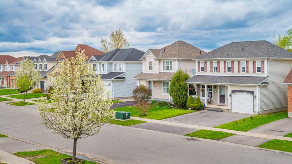 Should You Get An Adjustable-Rate Mortgage?