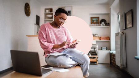 Financial Therapist vs. Financial Advisor. vs. Credit Counselor: Which Is Best For You?